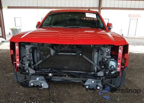 2015 Chevrolet Silverado 1500 1Lt из США, поврежденный, VIN 3GCPCREC8FG193208